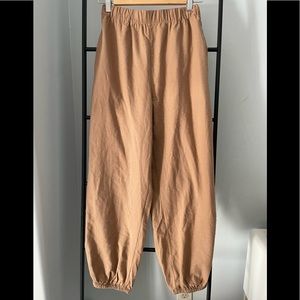 Ozma silk jogger clay XS NWOT